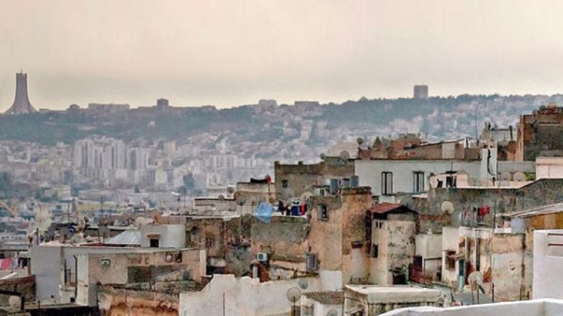 8 عائلات بعمارة 20 بشارع “محمد أكلي مالك” بالقصبة تستعجل الترحيل