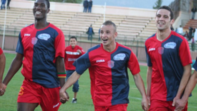 شباب‭ ‬باتنة: غضبان‭ ‬يدعم‭ ‬تعداد‭ ‬‮”‬الكاب‮”‬‭ ‬وبوشوك‭ ‬قد‭ ‬يلتحق‭ ‬بالشبيبة