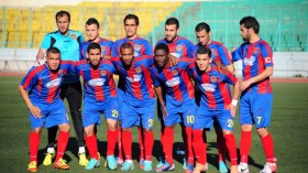 “الكاب” ينفرد بالريادة.. والوصافة بأربعة رؤوس