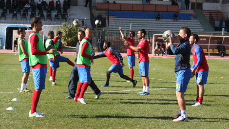 شباب باتنة يريد إحداث المفاجأة في بلعباس