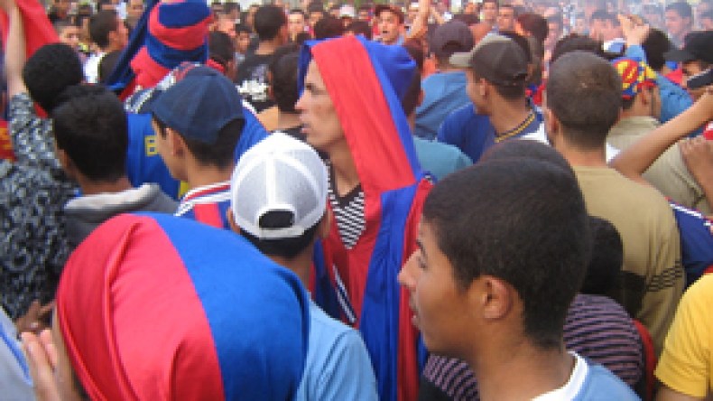 ليلة مجنونة بباتنة احتفالا بصعود “الكاب”