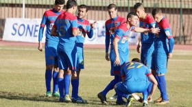 نزار يعد بترك مكانه في “الكاب” لمن يريد خلافته