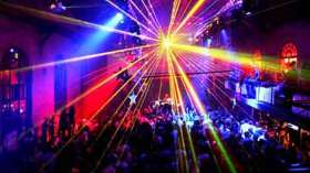 خمور ورقص ماجن في ليالي رمضان بالملاهي الجزائرية