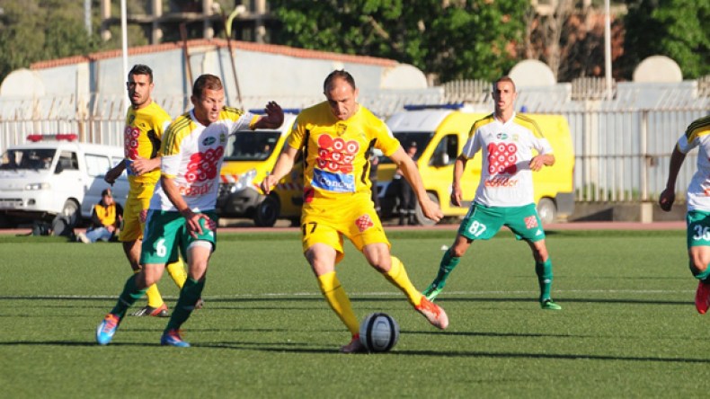 شبيبة القبائل تفوز على البرج وتتمسك بالثالثة