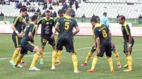 الجراد الأصفر يتعادل وديا أمام قراوش والفريق جاهز للسياسي