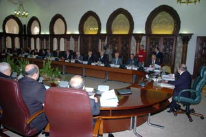 Ministers to examine week-end change in Algeria