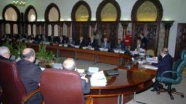 Algerians to stop working on Friday and saturday from October on