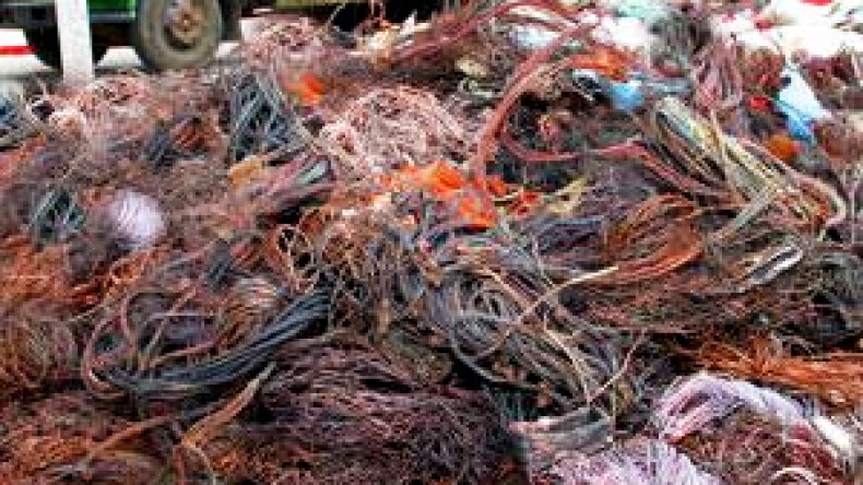 عصابات البوكيمون و122 يهرّبون النحاس الجزائري لتحويله إلى ذخيرة لتقتيل الفلسطينيين!