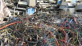 استرجاع 3 قناطير من الكوابل داخل سيارة مسروقة