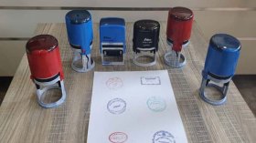 شاب يهرب أختاما مزوّرة من تنزانيا لإستغلالها في النصب