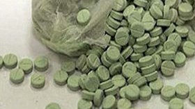 طبيب على رأس عصابة لترويج السموم والأقراص المهلوسة جنوبي المدية