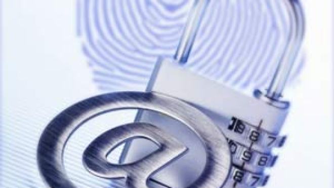 10 سنوات سجنا وغرامة بنصف مليار للمتورطين في الإرهاب الإلكتروني