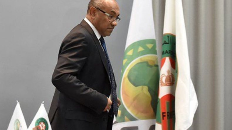 رئيس “الكاف” يرفض تخفيض أسعار حقوق البث