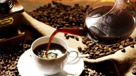 دراسة: الإفراط في شرب القهوة قد يسبب الوفاة المبكرة