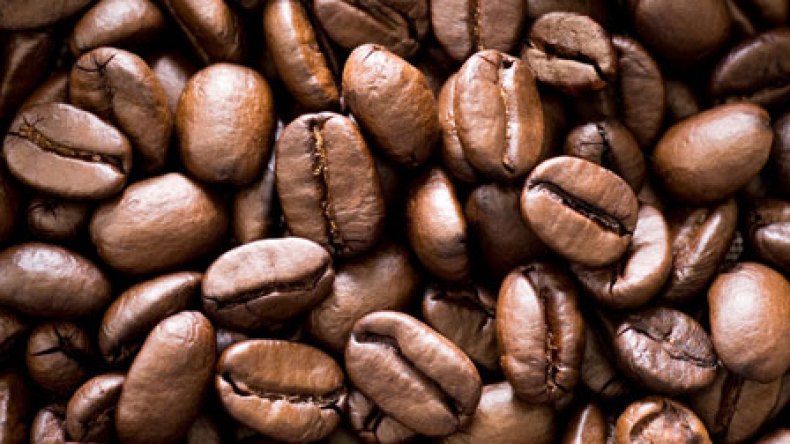 حرق القهوة الممزوجة بالسكر وراء الانتشار الرهيب للسرطان بالجزائر