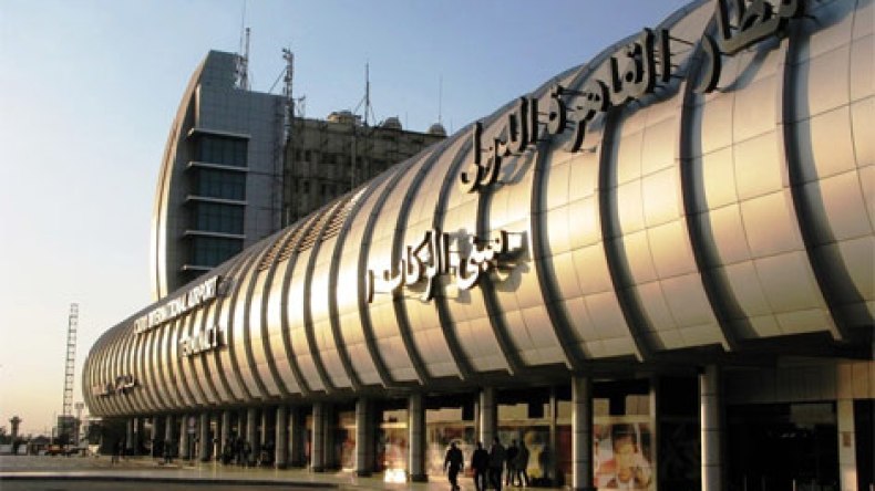 طوارئ بمطار القاهرة تزامنا مع فعاليات مليونية تفويض الجيش