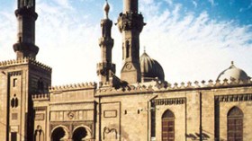 الأزهر يشن حملة ضد إيناس الدغيدي بعد تصريحاتها في روتانا موسيقى