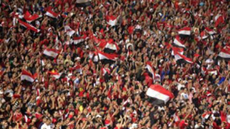 الفيفا تسمح للأنصار بحضور مباراة مصر وغانا بملعب الدفاع الجوي