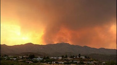 Plus de 1.450 incendies font toujours rage en Californie