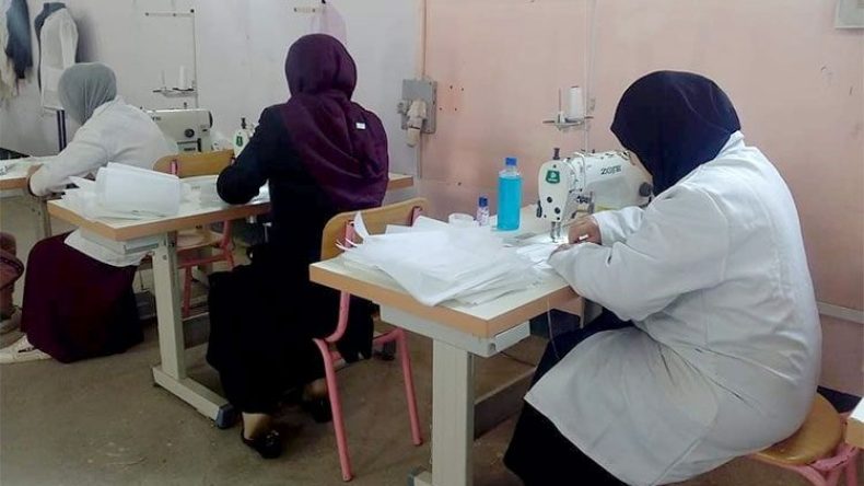 مدرسة بباتنة تتحول إلى ورشة تنتج 4000 كمّامة يوميا