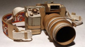 قصاصات ورقية تحوّل إلى تحف فنية