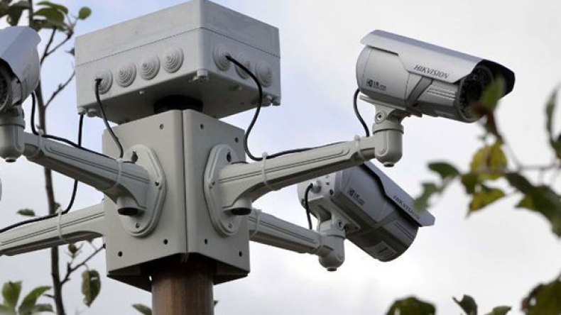 كاميرات المراقبة الذكية سترصد “المتهورين” على الطرقات