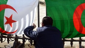 ثلاثة ملايين عائلة جزائرية مهتمة بتفجيرات باريس