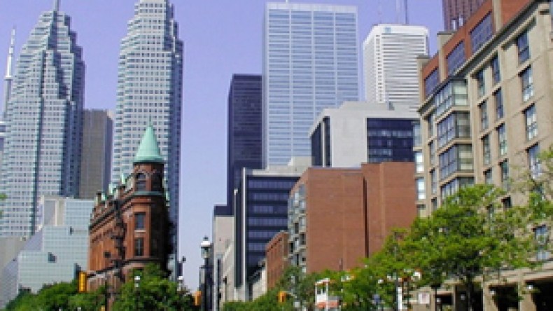 45500 جزائري مسجل رسميا كمهاجرين بكندا وتسليم ألف تأشيرة للكنديين خلال 6 أشهر