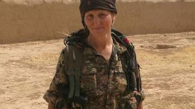 عارضة كندية سابقة تقاتل تنظيم الدولة