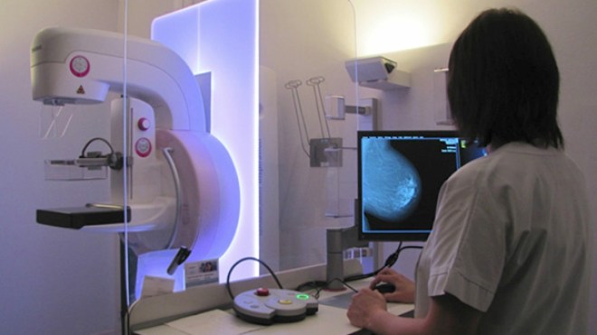 جهاز بـ14 مليارا ينهي مأساة المصابات بسرطان الثدي
