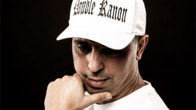 لطفي دوبل كانو في الأستوديو لتسجيل ألبوم جديد