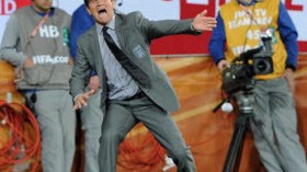 بلاتر  متأسف  للأخطاء  التحكيمية  الفادحة  في  المونديال