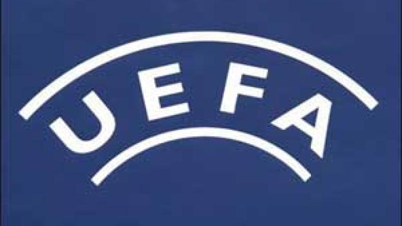 الاتحاد الأوروبي لكرة القدم يوقف لاعبين من بوردو وبنفيكا