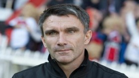 المدرب الفرنسي كارتيرون “أهان” الماليين