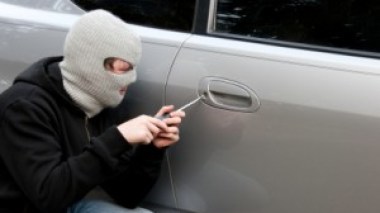 Leader of a car smuggling gang west of Algeria wanted by Interpol