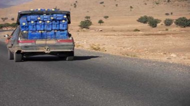 Saisie de 4400 litres de carburant destinés à la contrebande à Tamanrasset