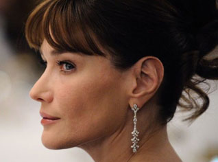 Des photos personnelles de Carla Bruni-Sarkozy dérobées