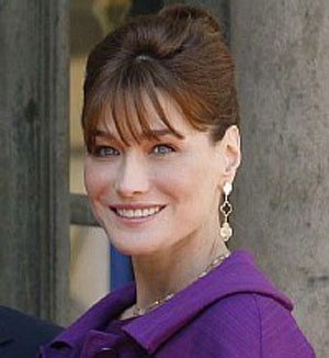 Carla Bruni says no to public performances