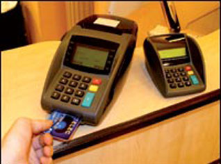 Echanges commerciaux: La carte de paiement électronique en juillet