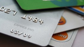 مسؤول البطاقات المغناطيسية وعون أمن ببنك المؤسسة العربية المصرفية متهمان بالاختلاس