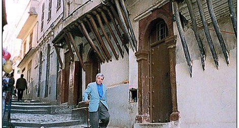 La Casbah se dévoile par la photographie au Centre culturel algérien de Paris