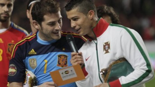 كاسياس: سأمنح صوتي لـ رونالدو بشأن الكرة الذهبية