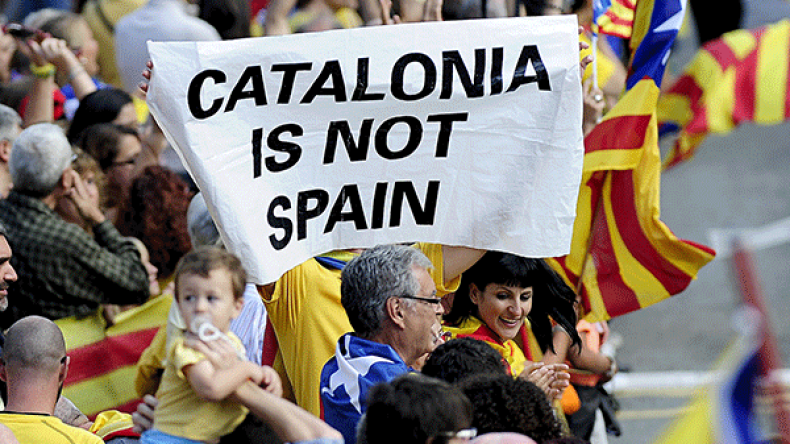كتالونيا تعلن الإنفصال عن اسبانيا