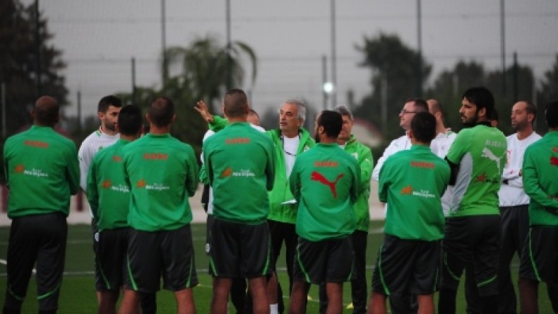 بيع تذاكر مباراة “الخضر- الخيول” يشرع فيه يوم السبت