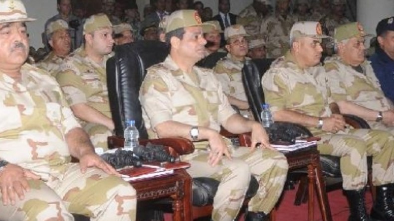 الإذاعة الألمانية: السيسي لا يفرق بين المعارضة والإرهاب، والإنتفاضة ستجرفه!