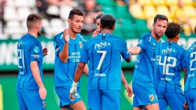 درفلو يُواصل تألّقه