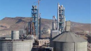 Where is the Algerian cement production? Housing and Trade ministries must investigate to find an answer