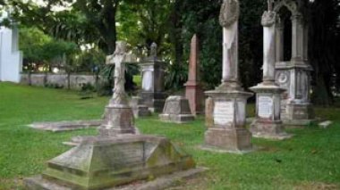 Foreigners and Christians buried side by side with Muslims in Algeria