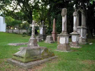 Foreigners and Christians buried side by side with Muslims in Algeria