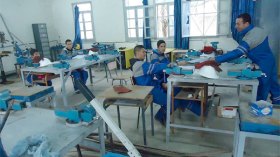 نقابيون سابقون يضطهدون العمال بعد ترقيتهم إلى مديرين